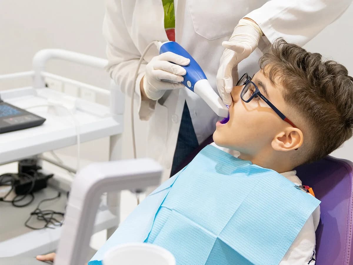 علاج جميع مشاكل الأسنان