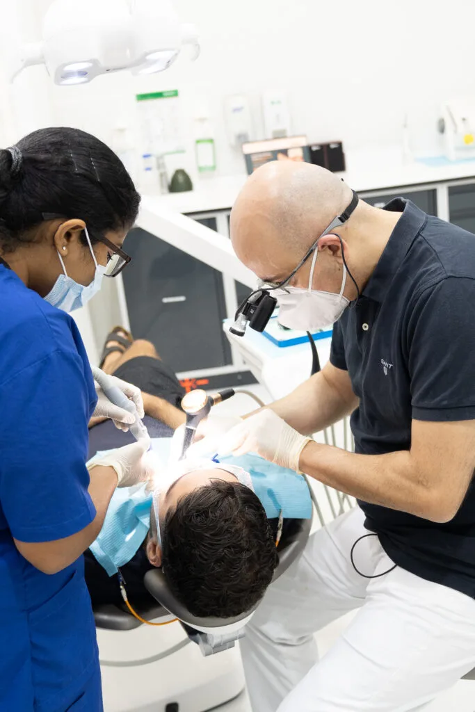 Root Canal Treatment for Front Teeth