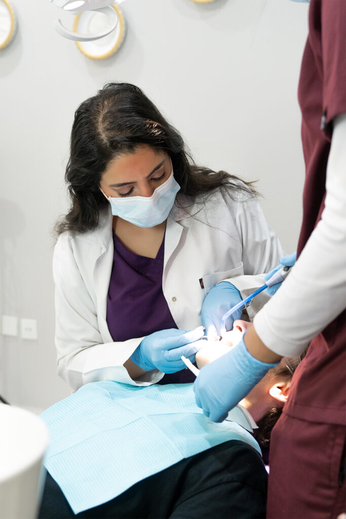 Bourgeois dental clinic doctors with patients